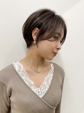 イヴォークトーキョーオーサカ(EVOKE TOKYO osaka) 丸み チークバング 骨格補正 美人ショート