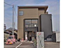 ヘアーアンドビューティ カリテス(Hair & Beauty Charites)