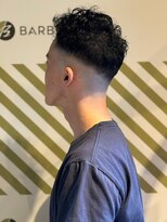 バーバーバー アカバネ(BARBER-BAR AKABANE)&nbsp;王道スキンフェード バーバーパーマスタイル アップバング#2