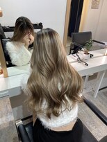 ブレンド 渋谷(BLend)&nbsp;黒髪ボブルフネビージュ小顔ワンレンスペインカール