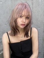 サンクマーケット 渋谷(cinq MARKET)&nbsp;渋谷ブリーチカラーミディアムレイヤーホワイトピンクカラー韓国