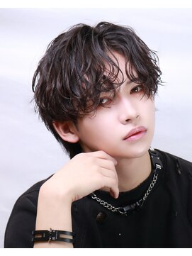 アイトーキョー 池袋(AI TOKYO) センターパート×縦落ちパーマ/池袋/池袋駅