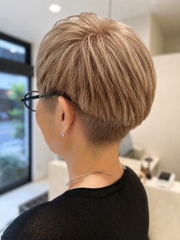 ヴィサージュディオ(VISAGE dio)の写真/本物志向の大人女性も納得の技術力。髪や頭皮に優しい薬剤を使用し白髪もしっかりカバー◇
