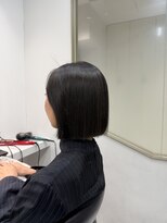 プラス(PLUS) 首元スッキリ!艶感ボブ