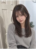 透明感グレージュ×顔まわりレイヤー韓国風ロングヘア