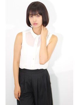 セシル(Cecile) シースルーバング×シンプルボブ