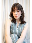 イメチェンで大人女子力UP♪毛先カールのくびれエアリーミディ