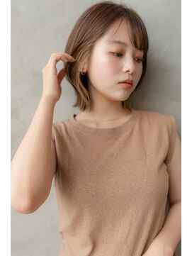 ケアリー 武蔵小杉(Carelly) フェザーバングカーキグレージュ大人かわいいマッシュショート