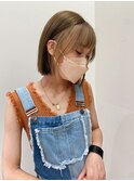 お洒落な女の子のぱつっとボブ×デザインカラー
