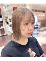 ピカイチ 上通店(pikA icHi) 切りっぱなしボブ×ハイトーンカラー