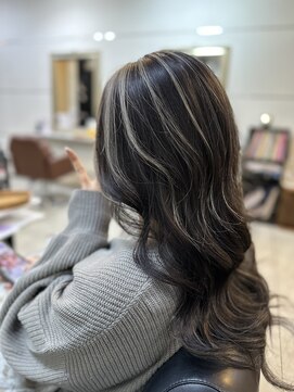 アキコ(AKIko) ハイトーンカラーデザイン