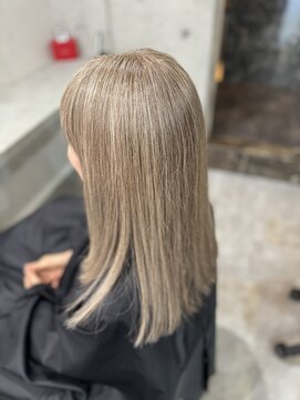 アトラクション(AttractioN) ハイトーン白髪ぼかし