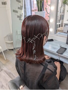 ミザリー(MISERY) タイトな外ハネ、結婚式へ参列する方のヘアセット
