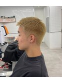 金髪クロップ