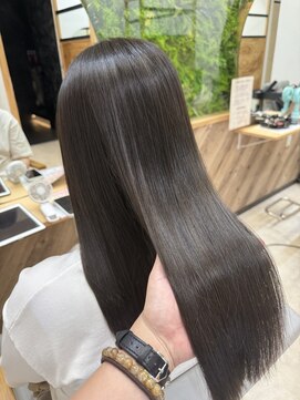 エヌ 北千住(N) オリーブベージュカラー