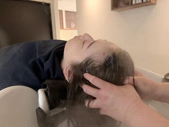 ラナ(LANA)の写真/半個室のヘッドスパブースでご褒美時間を堪能◎凝り固まった頭皮をほぐし心身ともにリラックス―。