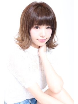 ソース 梅田(SOURCE) 外はねグラデーション