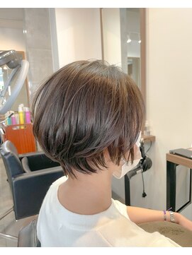 ビューティーサロン タカ(TAKA) くびれショート