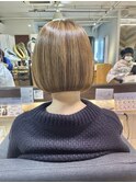ミニボブ×脱白髪染めハイライト
