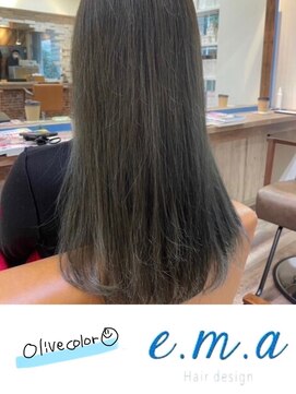 エマヘアデザイン(e.m.a Hair design) オリーブカラー