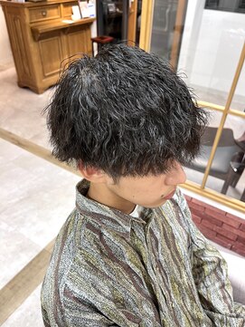 メアリーハリス(Mary Harris) 【Mary Harris】縦波打ちツイストパーマ