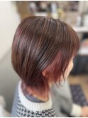 大人ミディアムショート　イヤリングカラーで大人の可愛さを