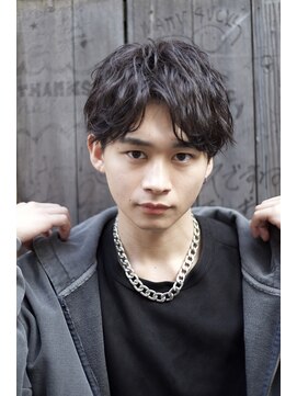 ユーフォリア 渋谷グランデ(Euphoria SHIBUYA GRANDE) 束感マッシュ　フェザーショート　ツイストスパイラルパーマ