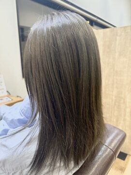 テラスヘア 三条(TERRACEhair) オリーブベージュカラー