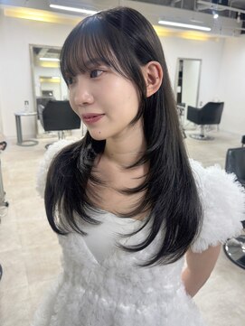 クレム 博多駅店(ChLem) ミディアムレイヤー 艶カラー 暗髪 韓国風 髪質改善 福岡美容室