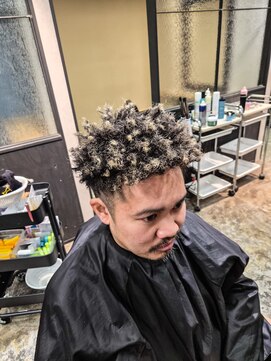 スパイキーアフロ