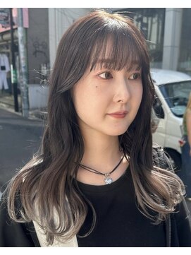 ガーデン ジングウマエ(GARDEN jingumae) ホワイトグラデーションカラー/ロングヘア