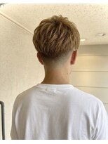 ヘアメイク フレンシア(hair make flencia)&nbsp;爽やかな束感のあるツーブロックスタイル【299スタイル】