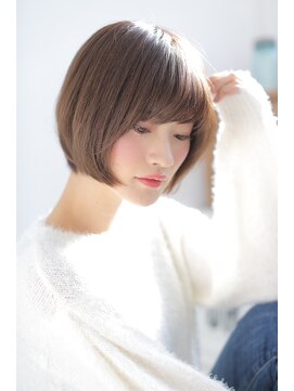 ジーナ 福岡天神(Zina) Zina骨格補正カットで小顔ショート