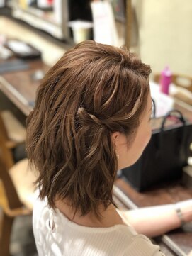 セットサロンエース(Set salon Ace) ねじりあげダウンアレンジ☆