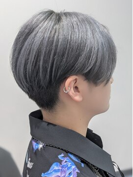 ジエクト 本店(The Ect) シルバーグレー×デザインショート×ハイトーンスタイル