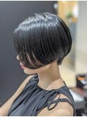 ハンサムクールショート×大人スタイル×ネイビーハイライト