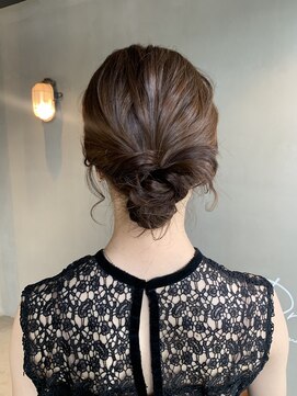 ロロネー(Lolonois) 大人ゆるシニヨン