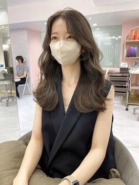 ジーナリア(Xena ria) 《袴田》ヨシンモリ/オリーブ/センターパート