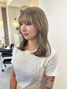 ウインナーヴィジョン 栄 久屋大通店(WINNER VISION) ホワイトベージュ