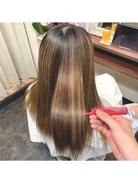 オプ アート(Op Art) 厳選トリートメントでサラッサラヘアに