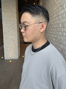 バース(BIRTH) 天神【BIRTH】フェードカット/刈り上げ/アップバング