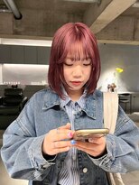 リール(rire)&nbsp;デザインカラーレイヤーカットウェットヘア夏オリーブベージュ