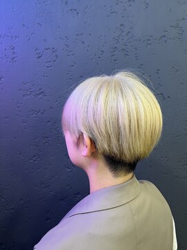 プライズ アイリス 池袋東口店(prize Iris) ホワイトブロンド/ケアブリーチ/池袋/池袋東口