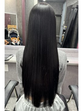 スライバイリアオオサカ(Sly By Ria OSAKA) 艶髪/髪質改善/酸熱トリートメント【梅田】【大阪】