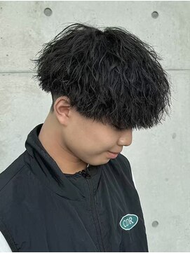 ギヴヘアインダストリー(Give hair industry) 縦落ちツイストスパイラル