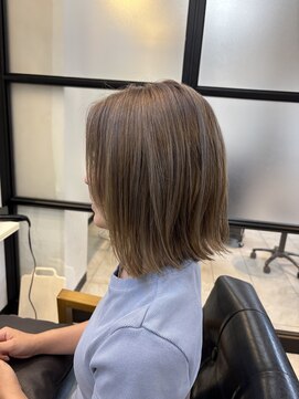 ファイブ ノーヴル カラット(5 Noble ct.) グレージュカラー