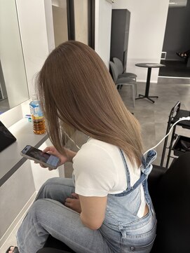 ナンバー 竪町(number+) ★上品アッシュブロンド×大人美人ロングレイヤー