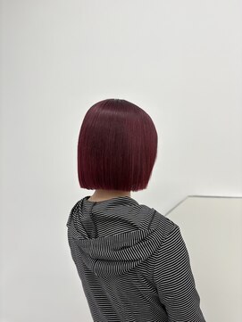 ナナ(NANA) ワインレッド/ブリーチ/ボブ