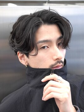 レタッチ バイ フィフス 銀座(RETOUCH by fifth) 銀座フェザーパーマツイストスパイラルパーマセンターパート眉毛