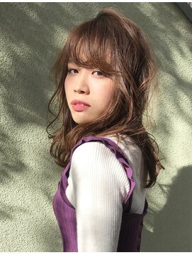 アミュレット バイ サファリ 西荻窪(AMULETTE BY SAFARI) ラベンダー10レベルブラウン×ゆる巻き×ミディアム